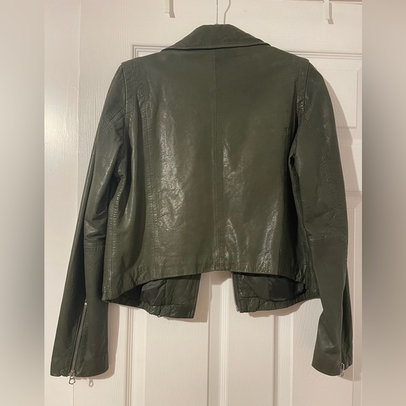 COPY - Madewell Women Washed Leather Motorcycle Jacket - Picture 7 of 7